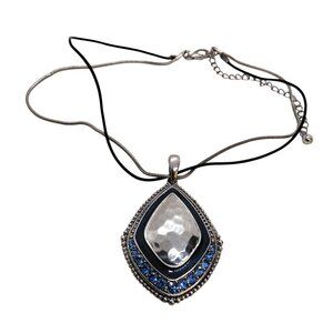 Premier Designs blue pendant medallion necklace